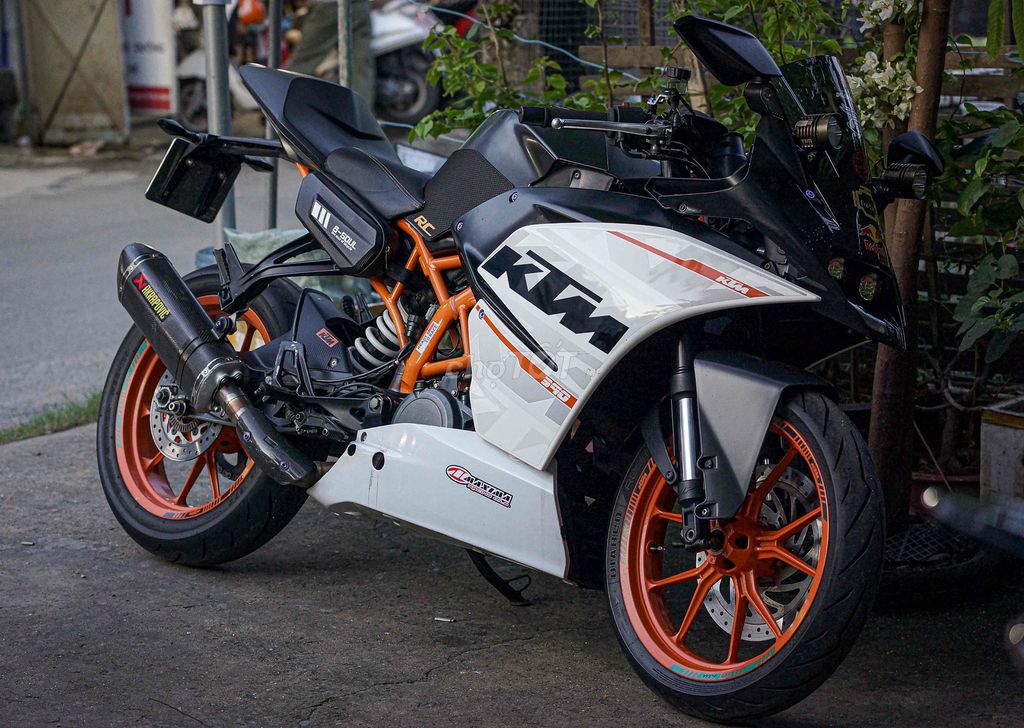 KTM RC390 HQCN BSSG NHIỀU ĐỒ CHƠI. Mua bán Xe máy tại Quận Gò Vấp Tp Hồ Chí Minh được đăng bởi TRUNGNGHIA MOTOR hình 1