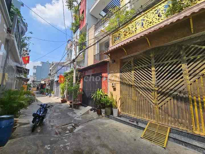 Nhà  phố đường Trần Thị Hè ( HT42), P. Hiệp Thành. Q12