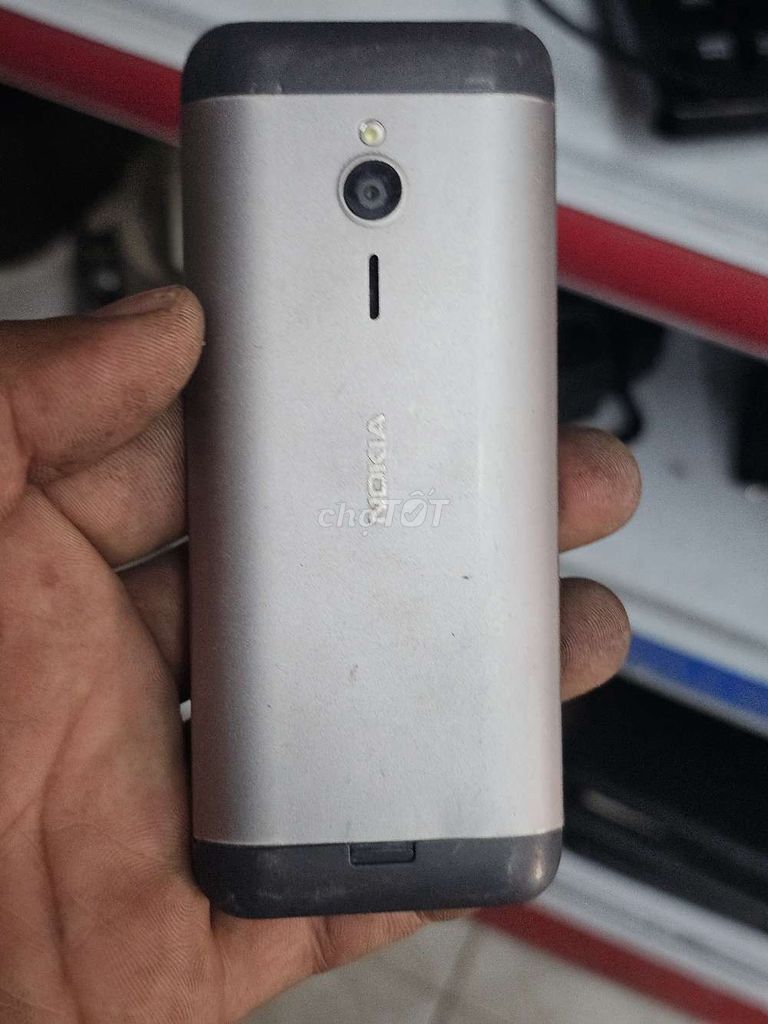 Nokia Điện thoại phổ thông Xám. Mua bán Điện thoại tại Quận Tân Bình Tp Hồ Chí Minh được đăng bởi A phát hình 1