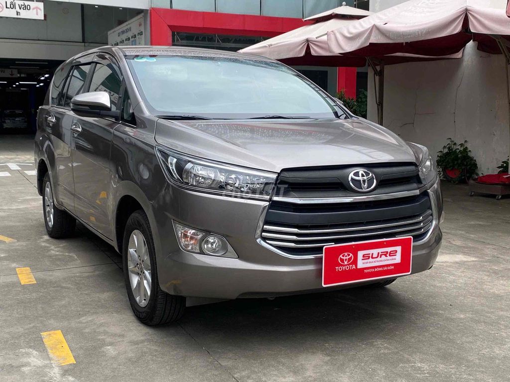 Toyota Innova 2019 2.0E số sàn màu đồng đi 61.000. Mua bán Ô tô tại Quận 4 Tp Hồ Chí Minh được đăng bởi Đại lý chính hãng xe qua sử dụng Toyota Sài Gòn hình 1