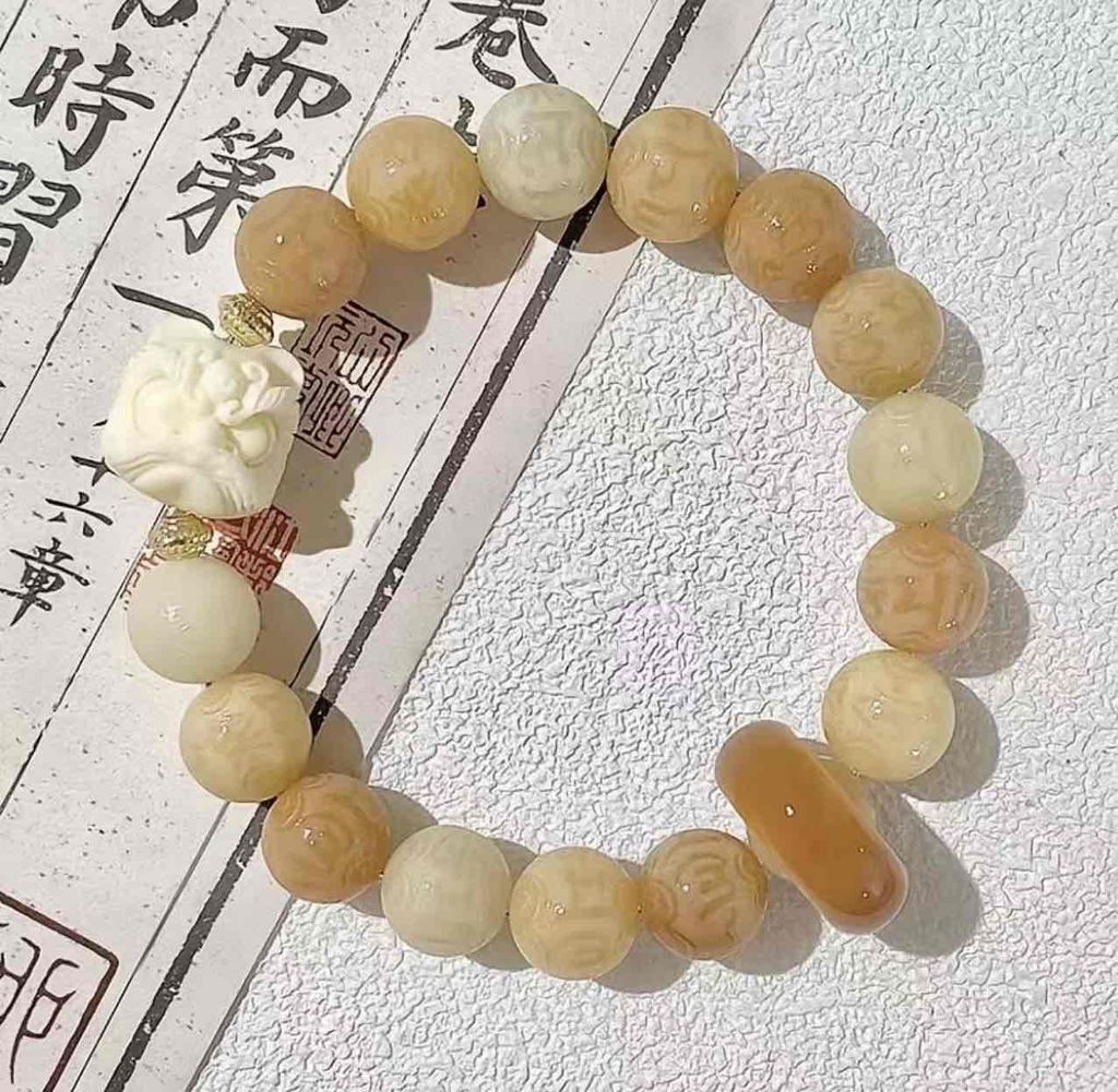 Vòng phong thủy Gỗ Nhiều màu. Mua bán Phụ kiện thời trang khác tại Thành phố Thủ Đức Tp Hồ Chí Minh được đăng bởi Huy hình 1
