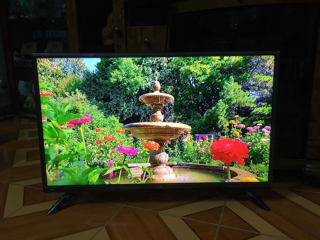 Tivi LG 32 inch sáng đẹp, bảo hành 1 tháng