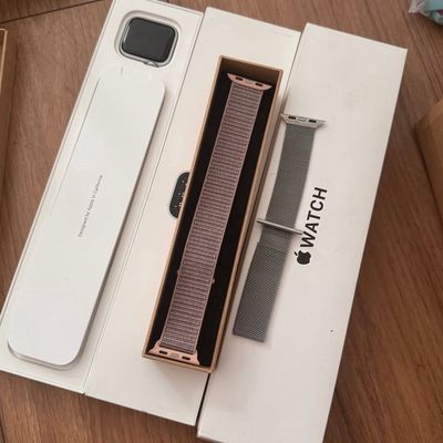 Apple Watch SE GPS Aluminum 40mm cũ màu bạc. Mua bán Thiết bị đeo thông minh tại Quận 6 Tp Hồ Chí Minh được đăng bởi Vy