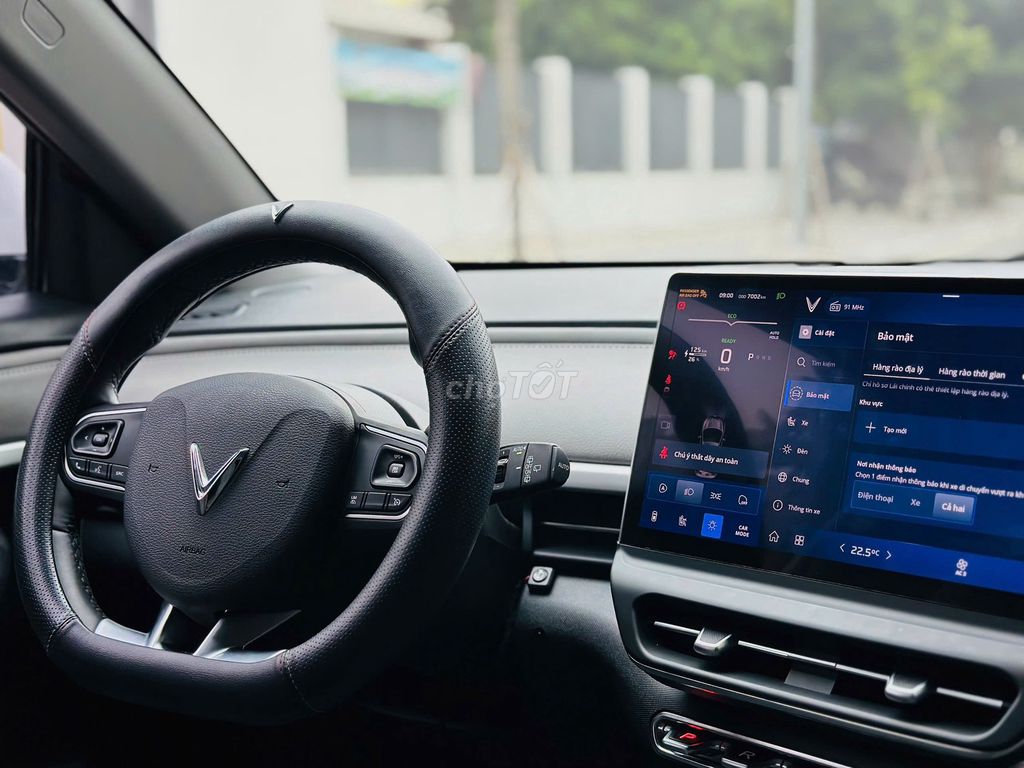 VinFast VF6 ECO 2025 Trắng. Mua bán Ô tô tại Quận Cầu Giấy Hà Nội được đăng bởi ĐẶNG QUANG HUY hình 4