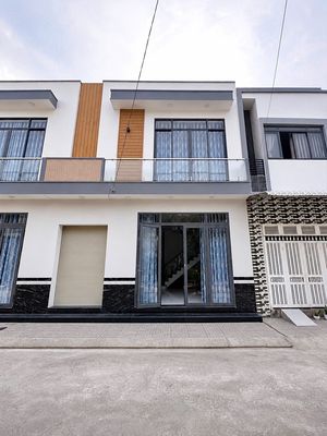 Nhà trệt lầu 3PN có nội thất hẻm đường Trần Quang Diệu chỉ 8 triệu