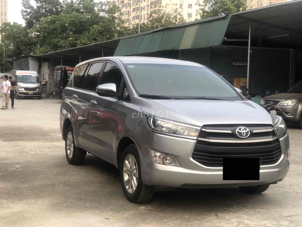 Toyota Innova 2020 2.0 E Số sàn Bạc