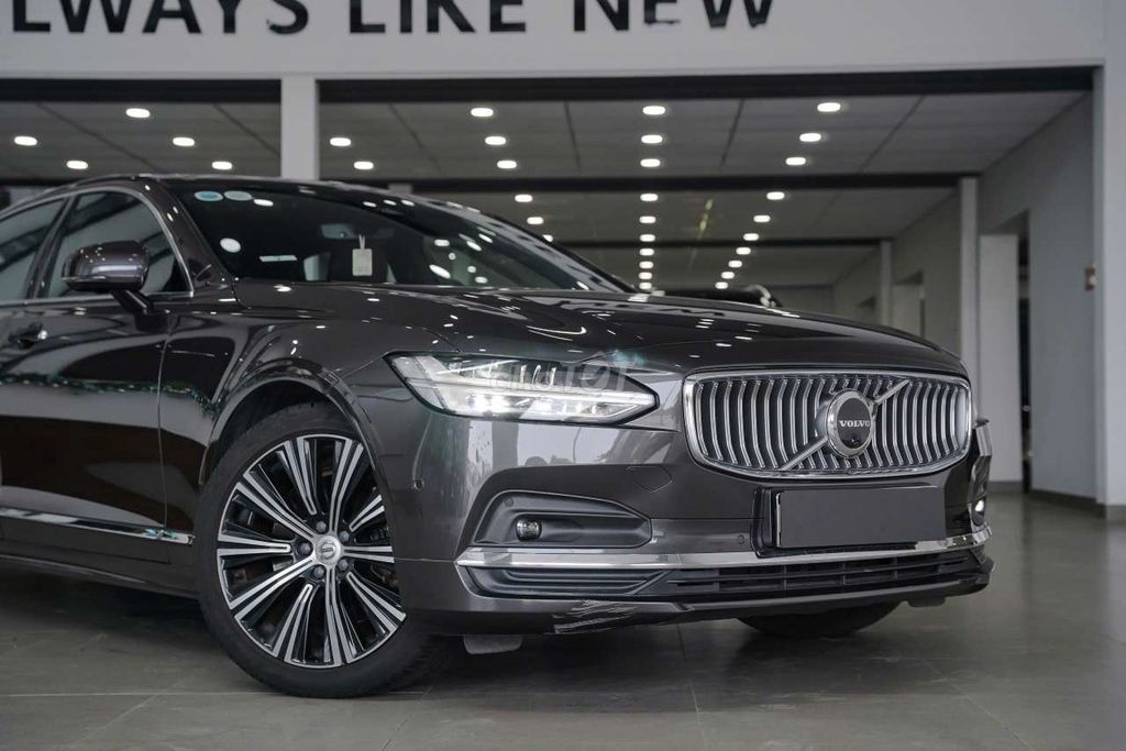 Volvo S90 LWB 2022 1 chủ siêu kỹ. Mua bán Ô tô tại Quận 7 Tp Hồ Chí Minh được đăng bởi Hoàn Lee Xe Lướt hình 5