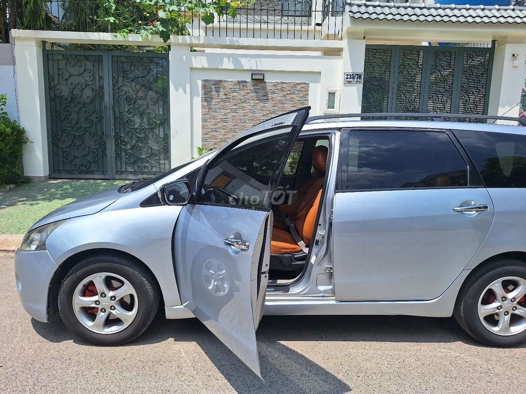 Mitsubishi Grandis 2005 2.4 AT mau xam bac