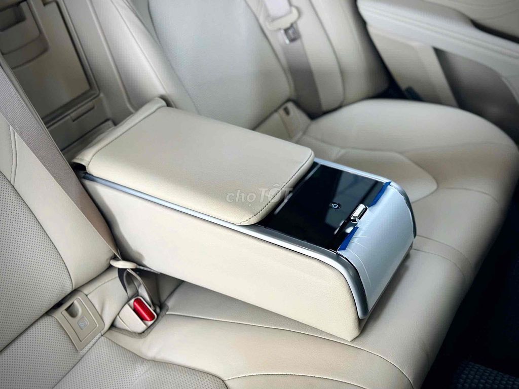 𝐓𝐎𝐘𝐎𝐓𝐀 𝐂𝐀𝐌𝐑𝐘 𝟐.𝟓𝐐 𝐒𝐈𝐄̂𝐔 ĐẸP. Mua bán Ô tô tại Thành phố Thủ Đức Tp Hồ Chí Minh được đăng bởi Tấn Khang Chuyên Xe Lướt hình 17