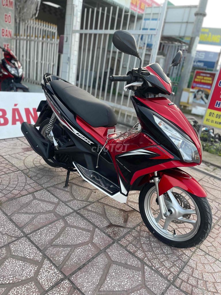 Honda Air Blade 2013 125 Đỏ đen. Mua bán Xe máy tại Quận Cái Răng Cần Thơ được đăng bởi CẦM ĐỒ TRUNG TÍN  hình 2