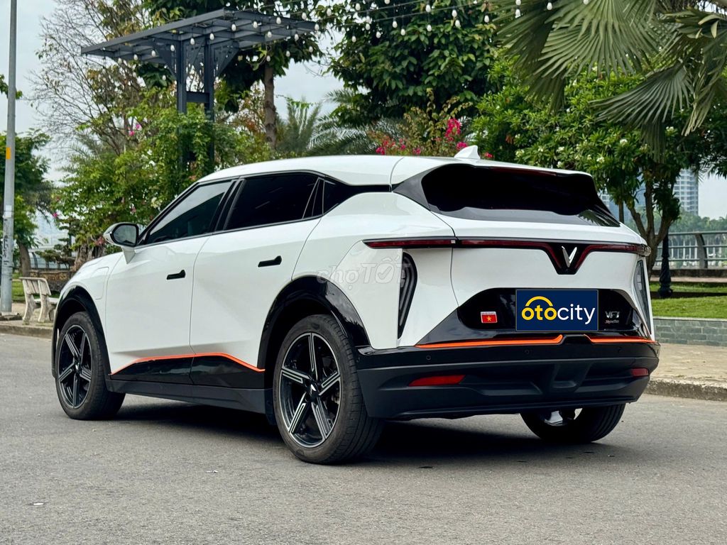 VinFast VF7 Plus 2024 - Trắng - 2v5km - Mua pin. Mua bán Ô tô tại Thành phố Thủ Đức Tp Hồ Chí Minh được đăng bởi OTOCITY hình 6