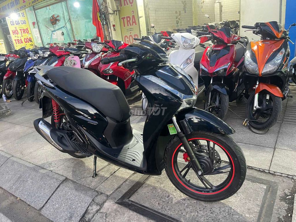 Honda sh160 ABS 2024 mới 90% Bstp chính chủ. Mua bán Xe máy tại Quận Tân Phú Tp Hồ Chí Minh được đăng bởi Tuanduy hình 6