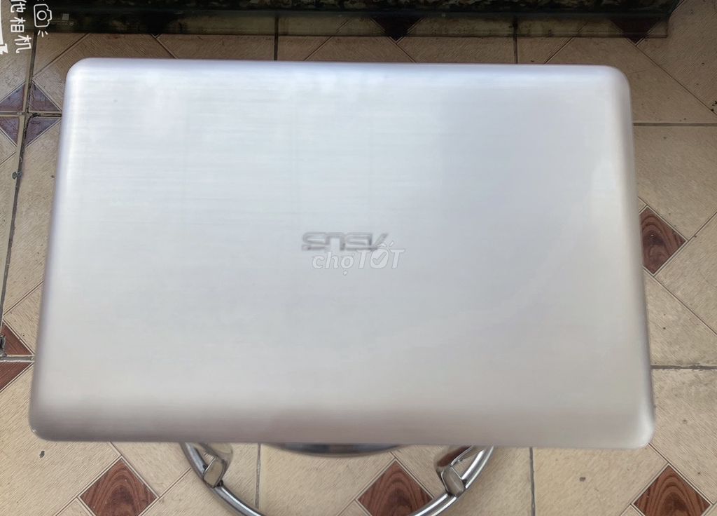 Asus A556UR i5-6200U/ MH15,6/R 8G/SSD 128G/VGA RỜI. Mua bán Laptop tại Quận Hoàng Mai Hà Nội được đăng bởi QUANG ANH hình 1
