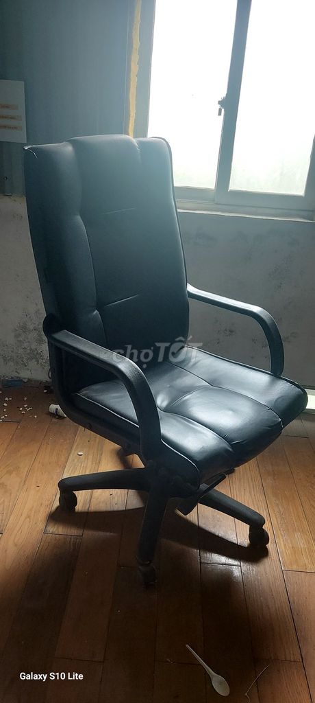 Bàn ghế văn phòng Gỗ Da Đen. Mua bán Bàn ghế tại Huyện Hoài Đức Hà Nội được đăng bởi Luu Hoang hình 1