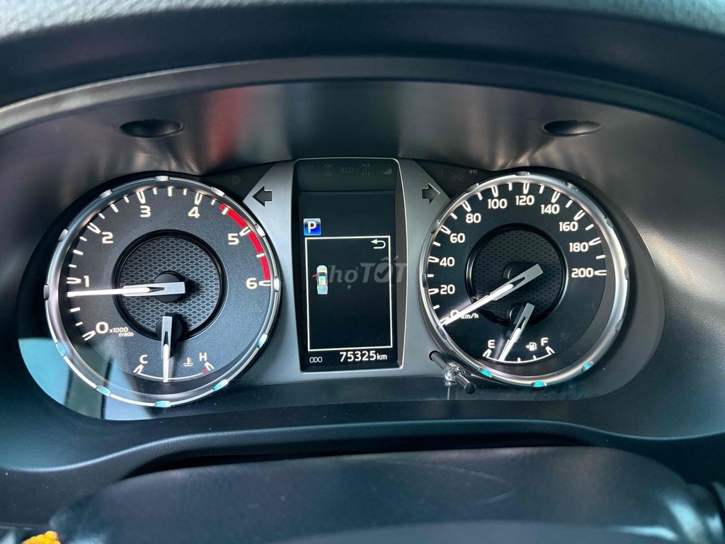 Toyota Hilux 2021 2.4E 4x2 AT - 75000 km. Mua bán Ô tô tại Thành phố Hà Tĩnh Hà Tĩnh được đăng bởi Vĩnh Trung hình 11