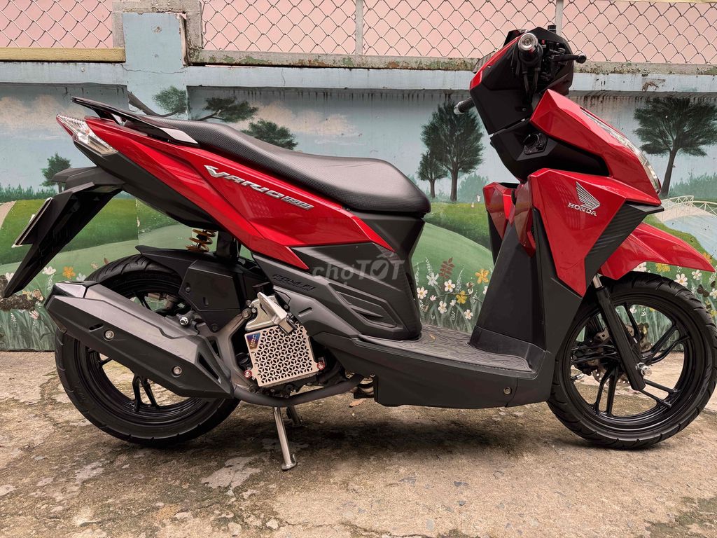 Vario 150 Indo, Đỏ Đen, siêu kiểng. Mua bán Xe máy tại Quận 11 Tp Hồ Chí Minh được đăng bởi Cường Lê hình 1
