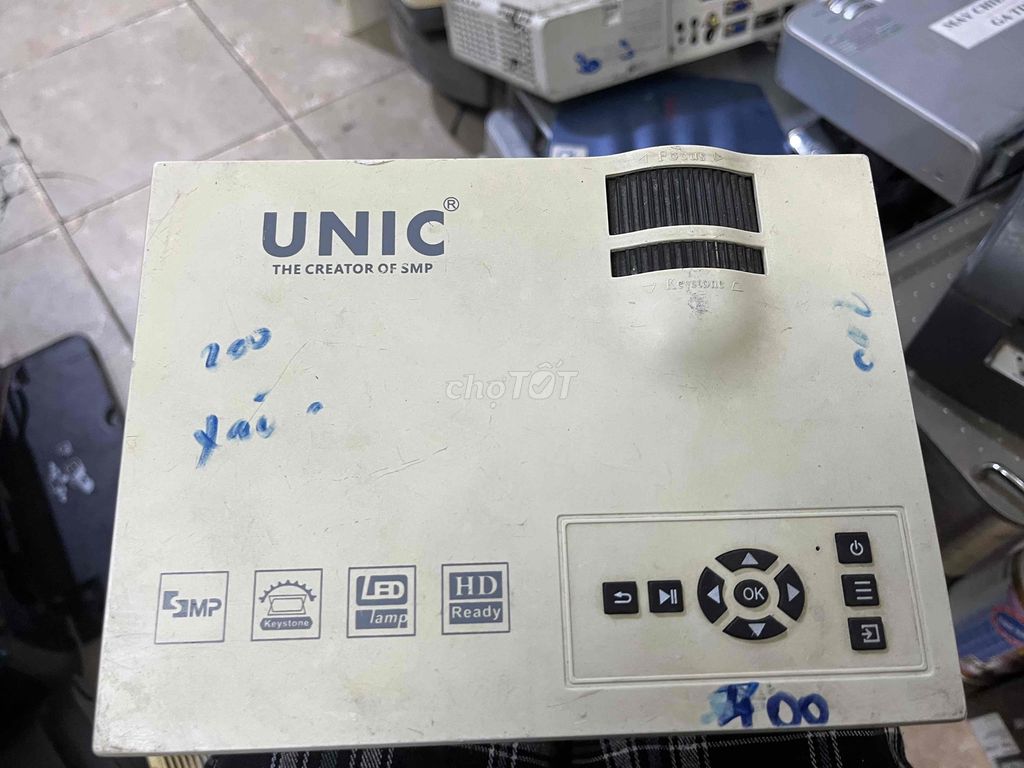 pass máy chiếu cho ae thợ Unic. cho ae thợ