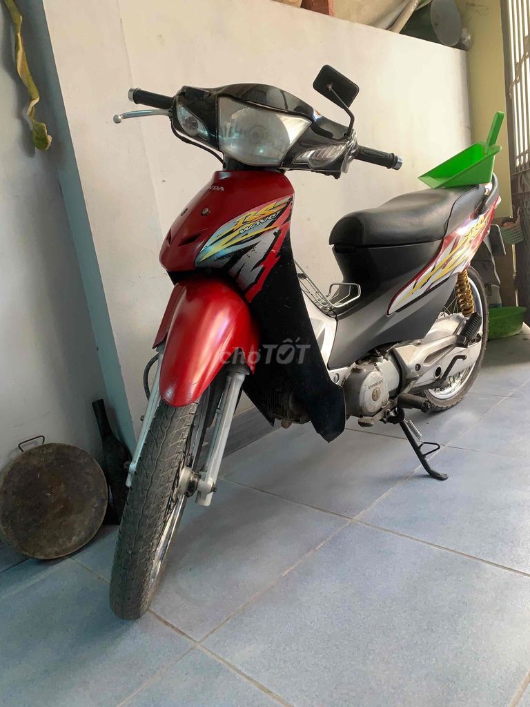 Mình có con xe rs muốn bán giá 6tr2 máy móc ổn địn. Mua bán Xe máy tại Huyện Thường Tín Hà Nội được đăng bởi Hải anh hình 1