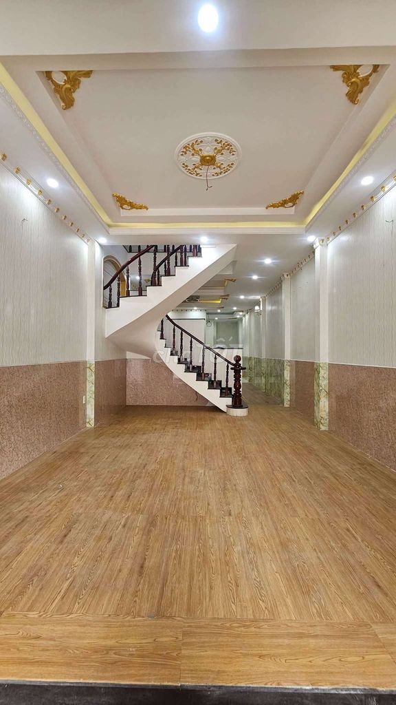 nhà lầu mặt tiền buôn 2 bà trưng