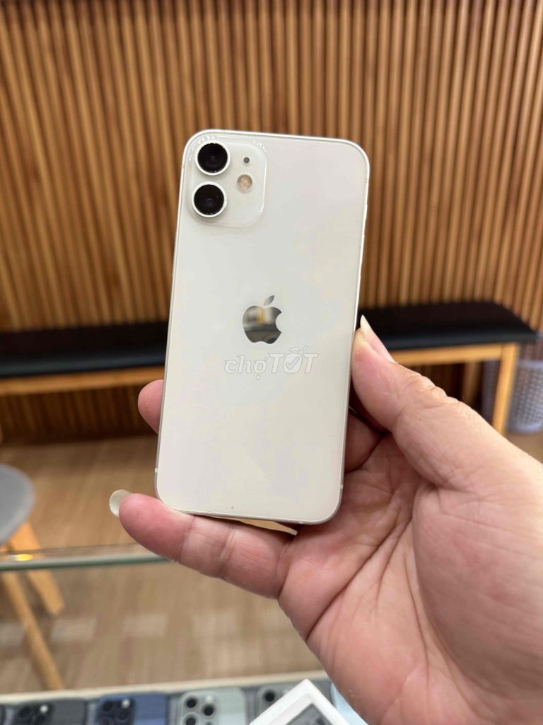 iPhone 12 Mini 256GB Trắng 99%. Mua bán Điện thoại tại Quận 10 Tp Hồ Chí Minh được đăng bởi Phi Đăng Sơn Store hình 1