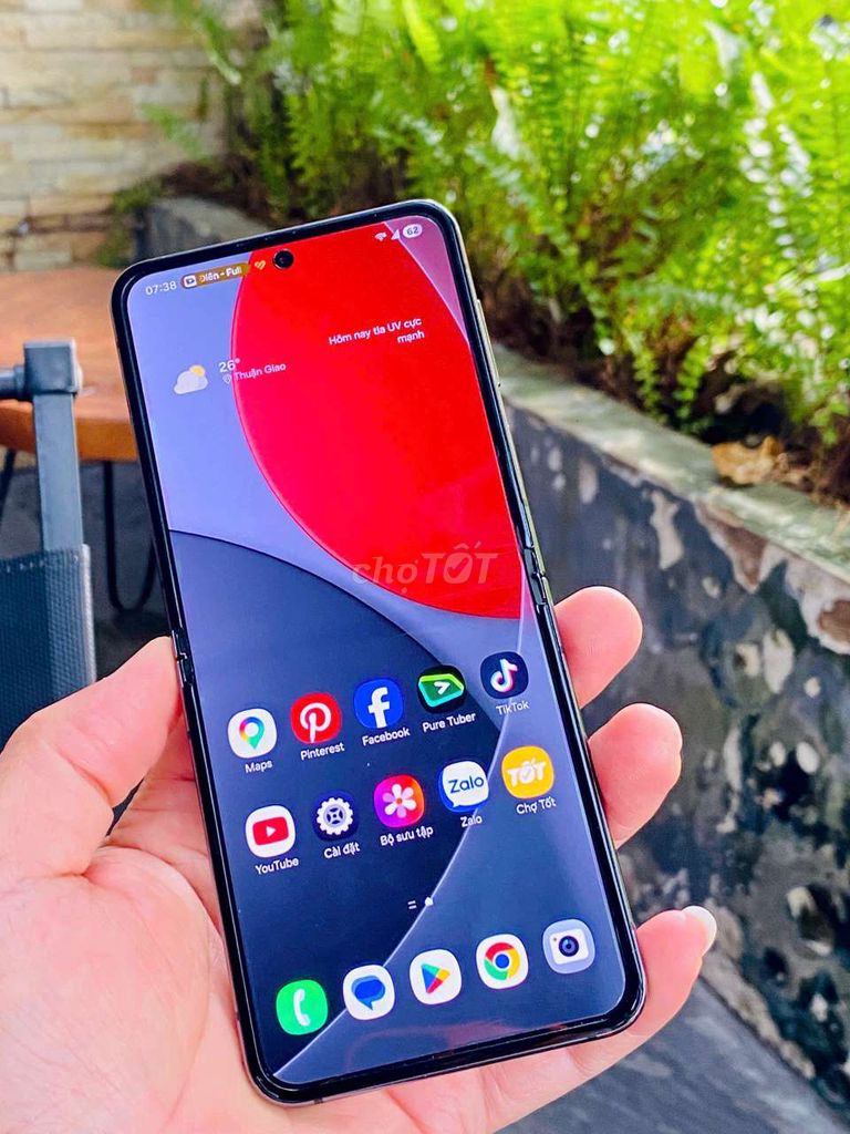 Samsung Z Flip 5 256GB Xám 99% mới. Mua bán Điện thoại tại Thành phố Thuận An Bình Dương được đăng bởi Thanh Dat hình 1