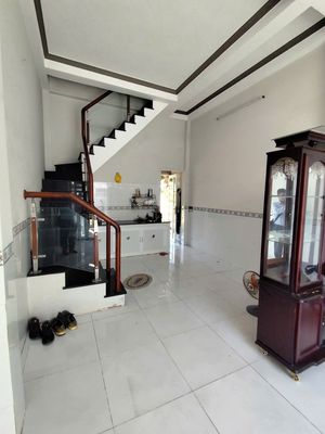 Cho thuê nhà trệt lầu mới sạch sẽ Trần Vĩnh Kiết