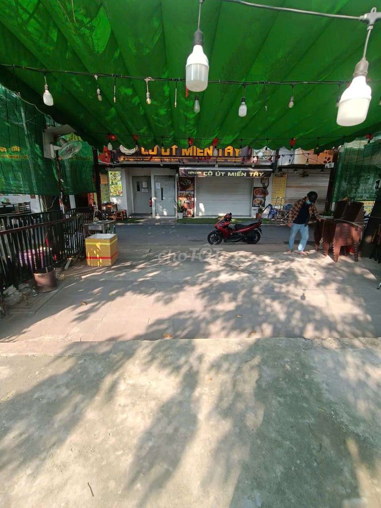 Аренда · 2 комн. · 90 м² · Quận Tân Phú, ул. Hương lộ 3