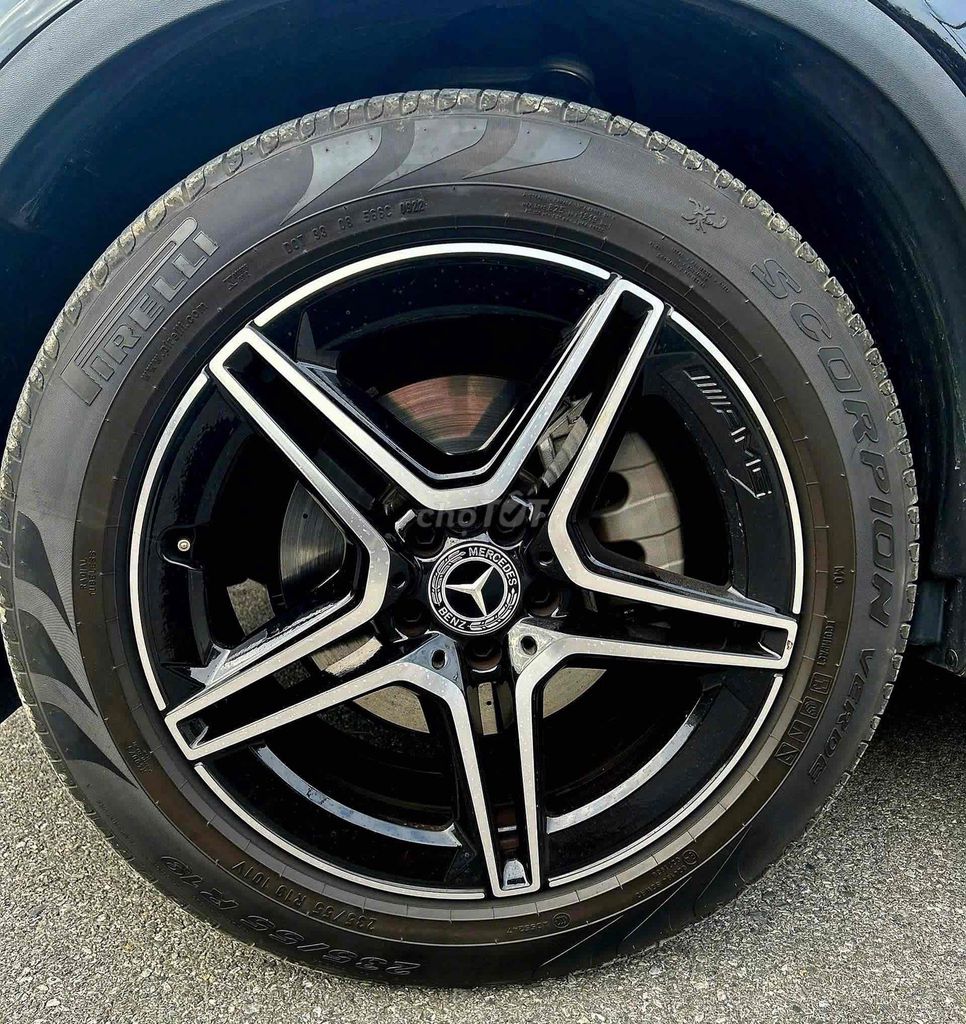 Mercedes GLC300 4Matic sx 2022 màu đen lướt đẹp. Mua bán Ô tô tại Quận Cầu Giấy Hà Nội được đăng bởi Cao Quý hình 20