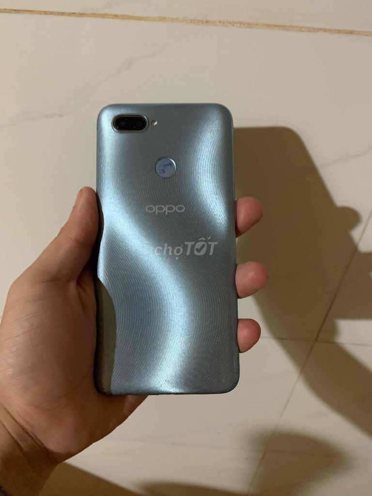 Oppo A12 xanh nhạt