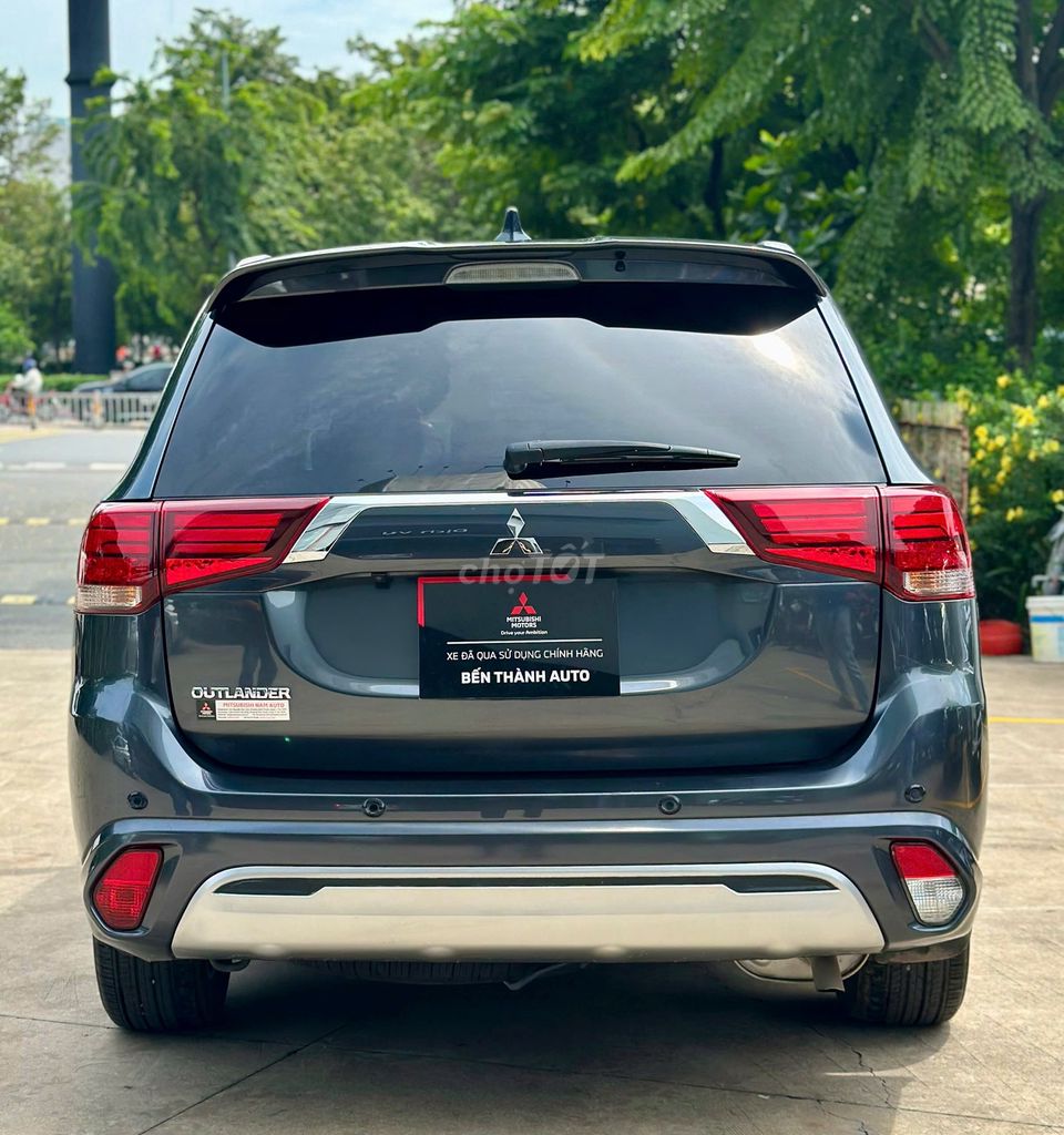 Mitsubishi Outlander Pre 2023 màu đen-30000km. Mua bán Ô tô tại Quận Bình Tân Tp Hồ Chí Minh được đăng bởi Oanh Lê hình 8