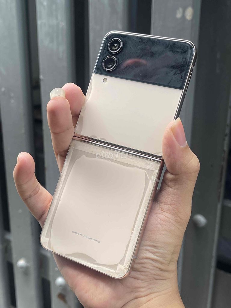 Samsung Galaxy Z Flip4 512GB Kem Zin Bản Hàn. Mua bán Điện thoại tại Quận 4 Tp Hồ Chí Minh được đăng bởi Quốc Đạt 888 hình 1