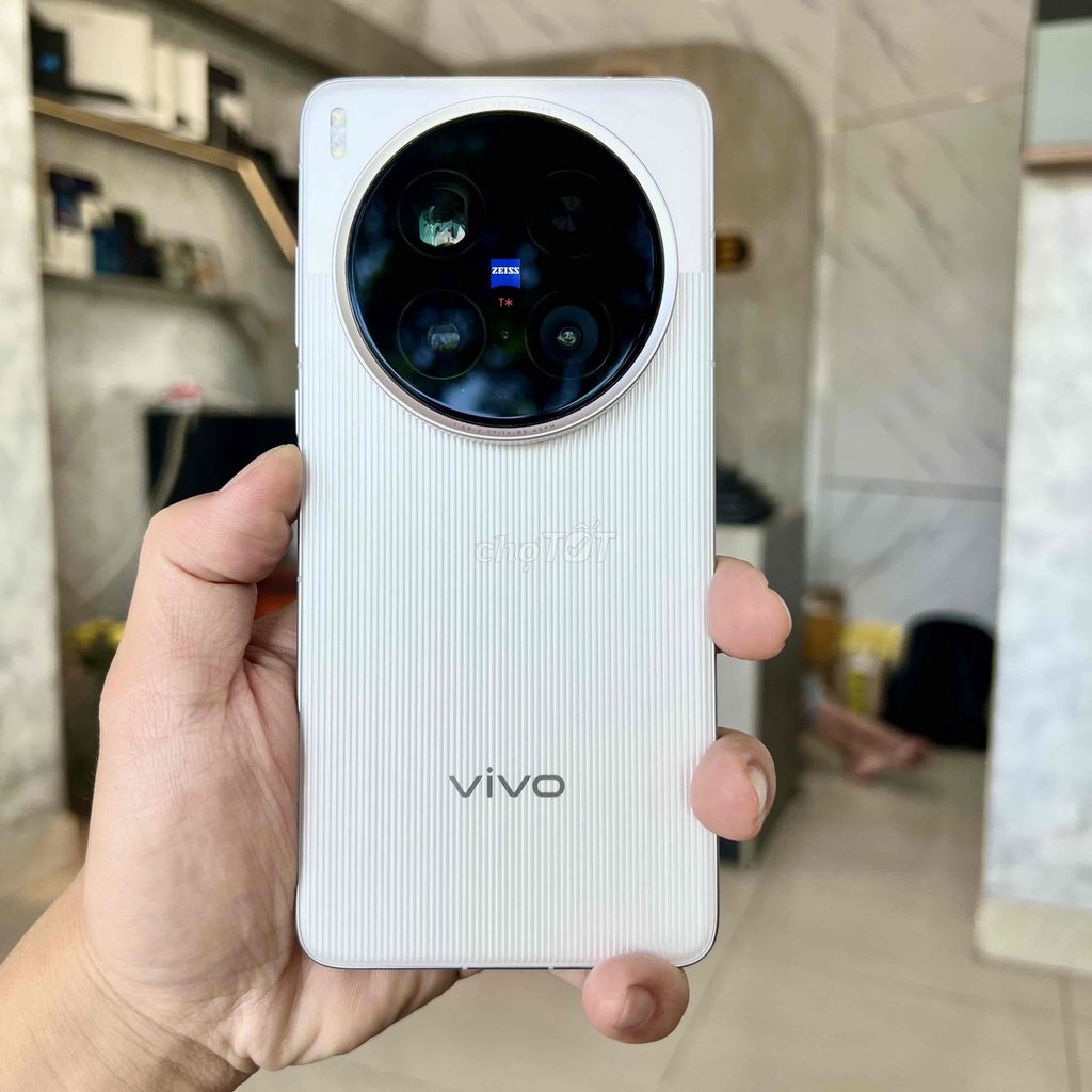 Vivo X200 Ultra 16/512gb zin nguyên bản. Mua bán Điện thoại tại Thành phố Thủ Đức Tp Hồ Chí Minh được đăng bởi Phạm Văn Giang hình 1