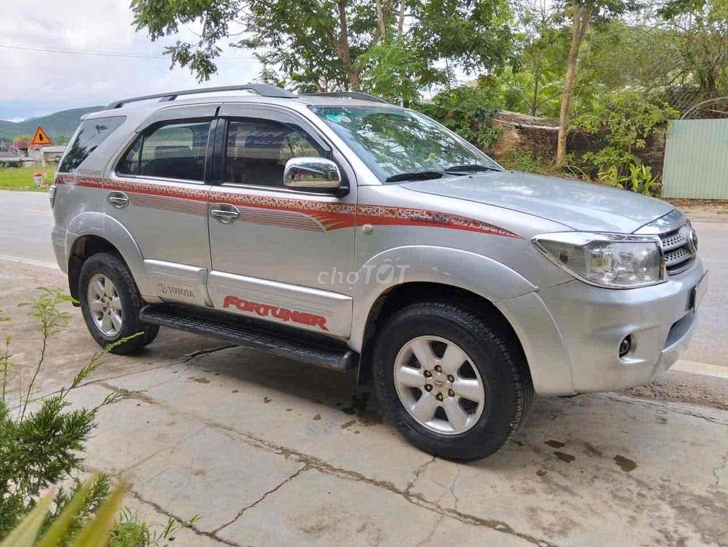Toyota Fortuner 2010 2.5G - 15 km. Mua bán Ô tô tại Huyện Quỳ Hợp Nghệ An được đăng bởi PHAN Thuong  hình 3
