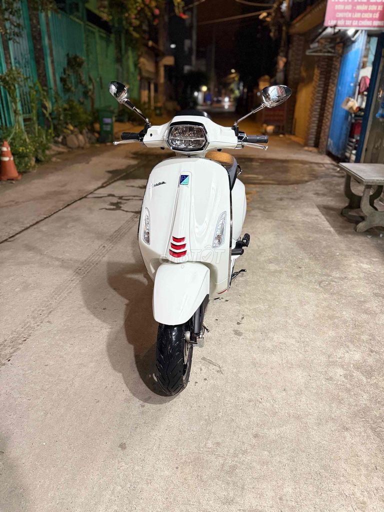 kẹt tiền cần bán gấp vespa 150abs. Mua bán Xe máy tại Quận Bình Tân Tp Hồ Chí Minh được đăng bởi Thạch Huy hình 5