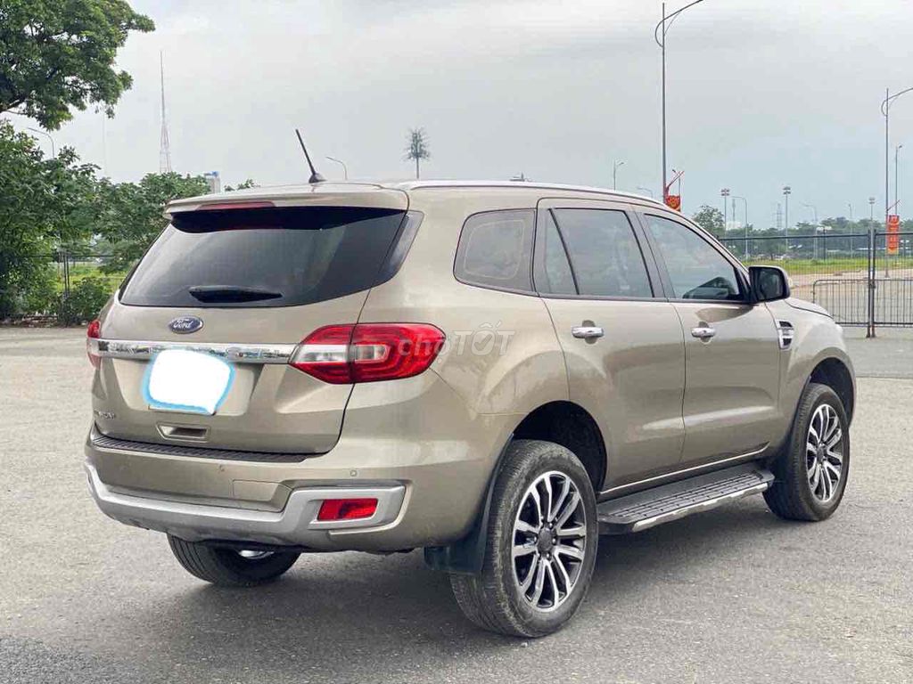 Ford Everest 2020 Titanium 2.0L AT 4x2 - 97000 km. Mua bán Ô tô tại Quận Nam Từ Liêm Hà Nội được đăng bởi Lưu quang kiên hình 6