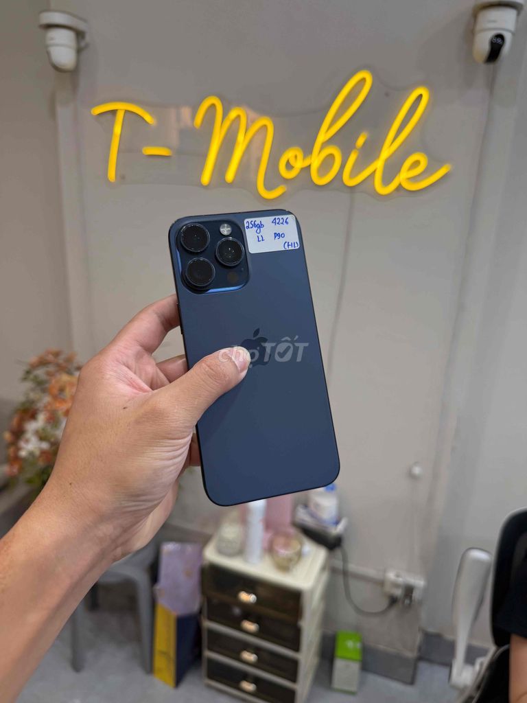 Apple iPhone 15 Pro Max 256GB Xanh blue 90%. Mua bán Điện thoại tại Quận Thanh Xuân Hà Nội được đăng bởi Ngô Tráng T Mobile hình 1