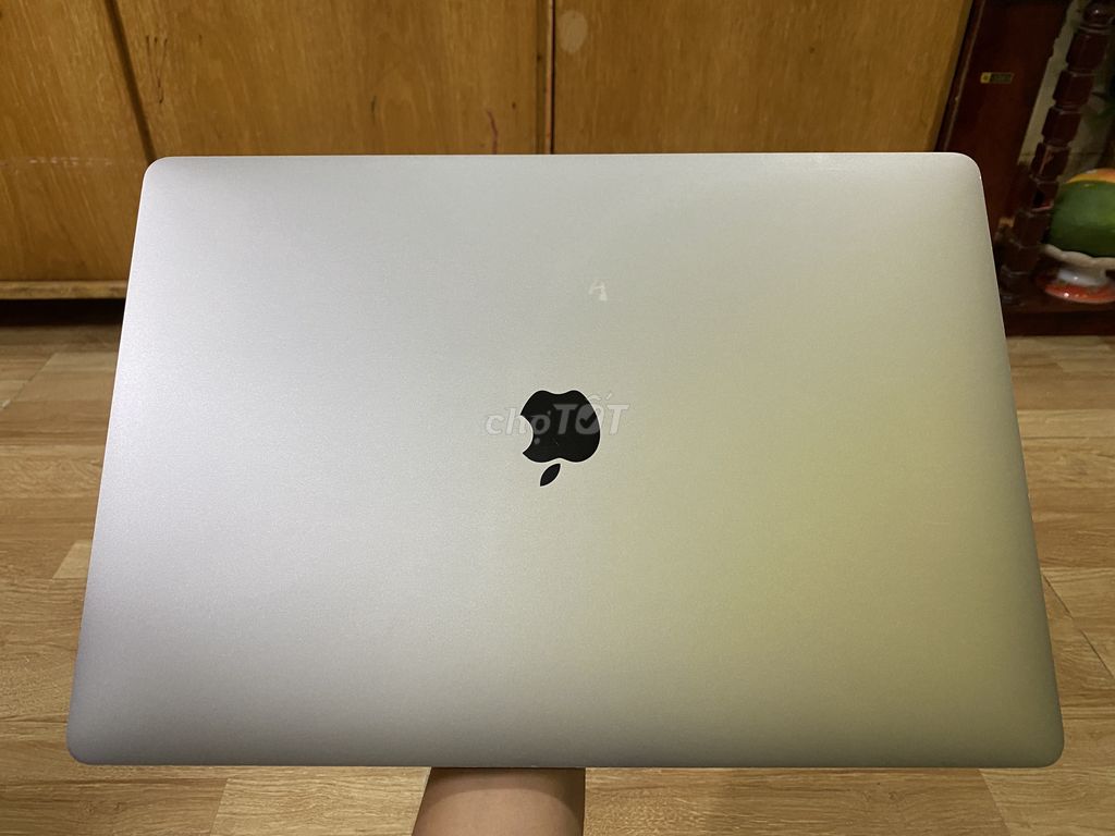 Macbook Pro 2019 i7/16/512 16'0 3K Vga Rời 99% USA