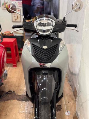 Honda SH Mode Đời 2016 . BSTP Chính Chủ. Mua bán Xe máy tại Quận Phú Nhuận Tp Hồ Chí Minh được đăng bởi Ngọc Huy