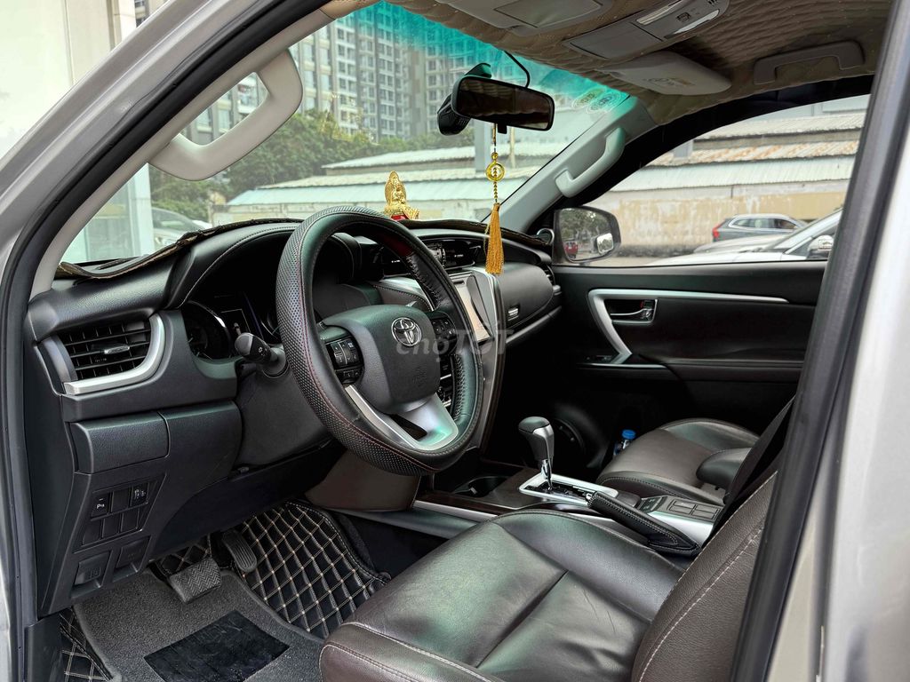 Toyota Fortuner 2019 - Máy Xăng - 1 Cầu - Tại Hãng. Mua bán Ô tô tại Quận Bình Thạnh Tp Hồ Chí Minh được đăng bởi Công Sang hình 7