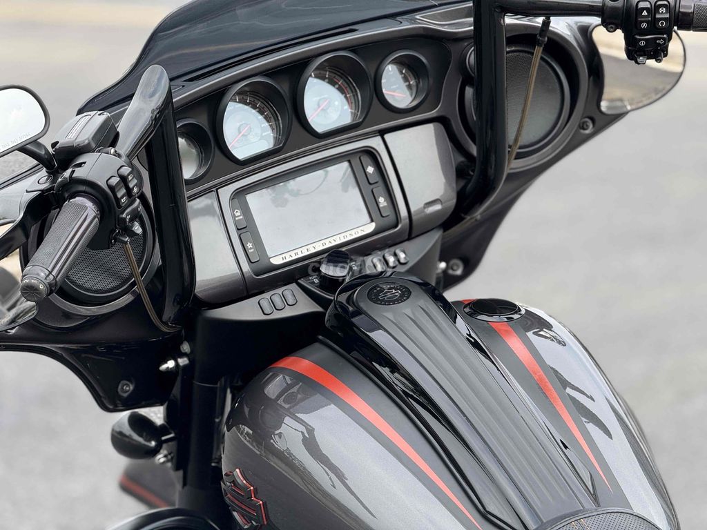 PhúcLaiMotor_Bán Harley StreetGlide CVO. Mua bán Xe máy tại   được đăng bởi Nguyễn Thanh Phúc hình 5