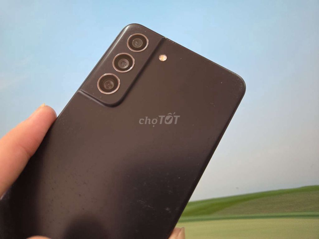 Samsung Galaxy S21 FE Đen 6/128 Gb . Mua bán Điện thoại tại Quận 5 Tp Hồ Chí Minh được đăng bởi Androidgiare hình 1