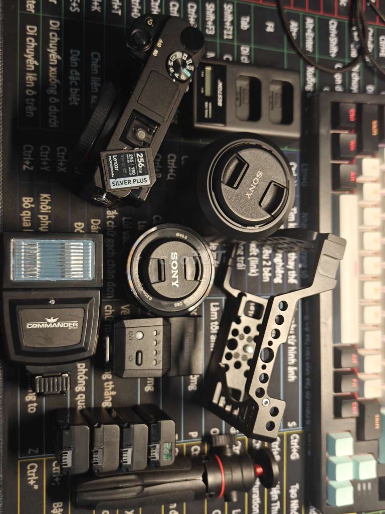 Máy ảnh Sony A6300 4K Đen Like New. Mua bán Máy ảnh, Máy quay tại Thành phố Trà Vinh Trà Vinh được đăng bởi Quân Nguyễn hình 1