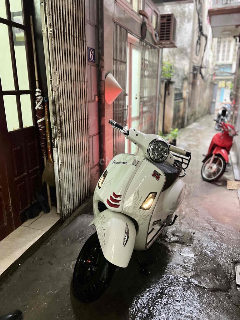 Cần bán vespa gts 150cc 2022 đẹp lướt. Mua bán Xe máy tại Quận Thanh Xuân Hà Nội được đăng bởi fb Minh Vương Smartphone Korea hình 16