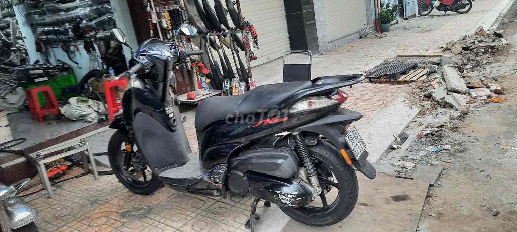 sh 300i bao sang tên ký giấy uỷ quyền giá cả có tl. Mua bán Xe máy tại Quận 5 Tp Hồ Chí Minh được đăng bởi Tên tui là Hạ hình 4