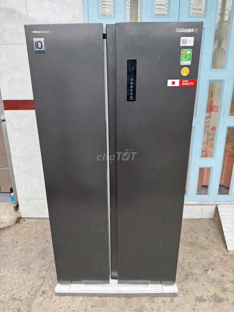 Tủ lạnh Toshiba Inverter 555 lít Side By Side Đen. Mua bán Tủ lạnh tại Quận Bình Thuỷ Cần Thơ được đăng bởi Quỳnh  hình 1