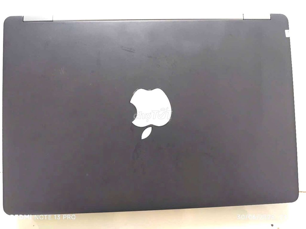 Bán laptop Dell  E5570 Core I7 SSD256 card rời.