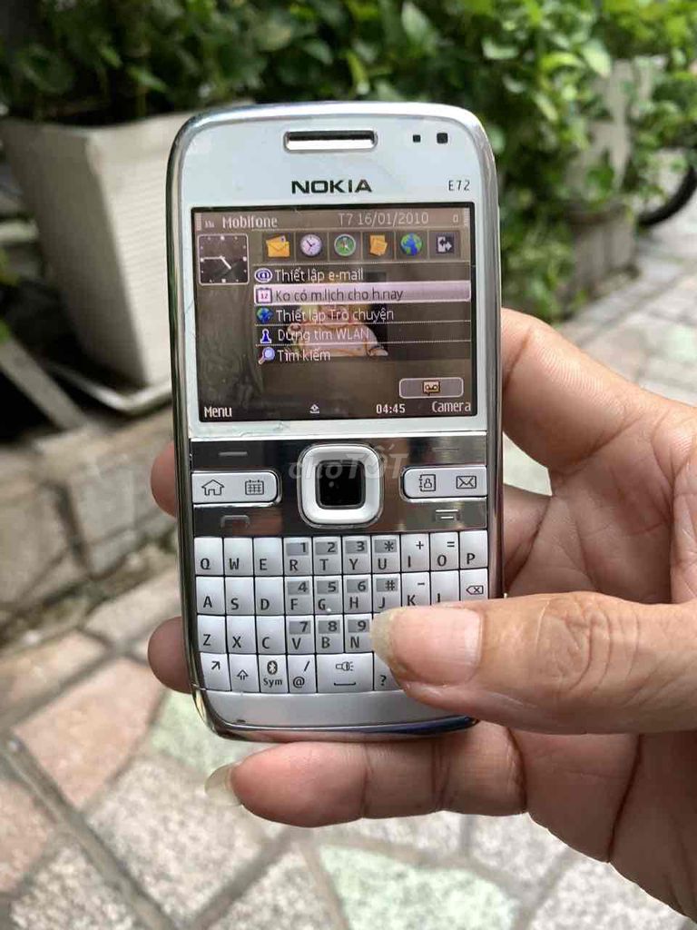 Nokia E72 Trắng Đã sử dụng. Mua bán Điện thoại tại Quận Bình Thạnh Tp Hồ Chí Minh được đăng bởi Mất cả đời để học cách im lặng hình 1