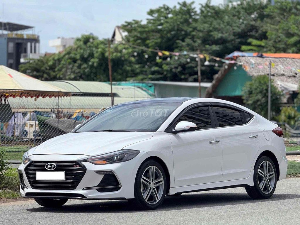Hyundai Elantra 2018 Sport 1.6 AT - 53000 km. Mua bán Ô tô tại Thành phố Biên Hòa Đồng Nai được đăng bởi lê văn thắng hình 3