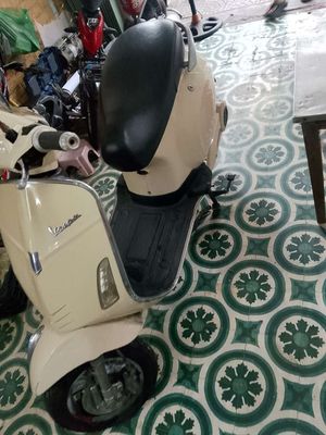 Xác Vespa ko bình đủ giấy tờ. Ko lỗi bỏ bình chạy.. Mua bán Xe điện tại Quận Sơn Trà Đà Nẵng được đăng bởi Nguyễn thái hoài