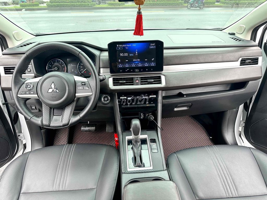 Xe 7 Chỗ Xpander 1.5 sx 2013 AT Premium. Mua bán Ô tô tại Quận Hoàng Mai Hà Nội được đăng bởi Thang Pham hình 16